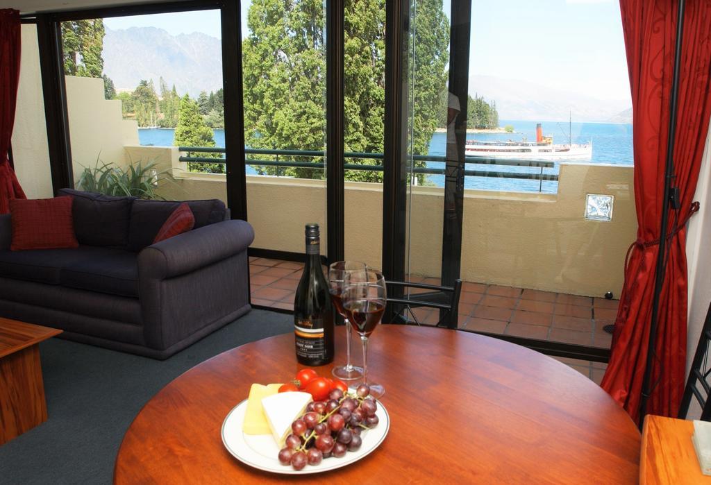 Lakefront Apartments,18 Lake Esplanade Road Distretto di Distretto di Queenstown Esterno foto